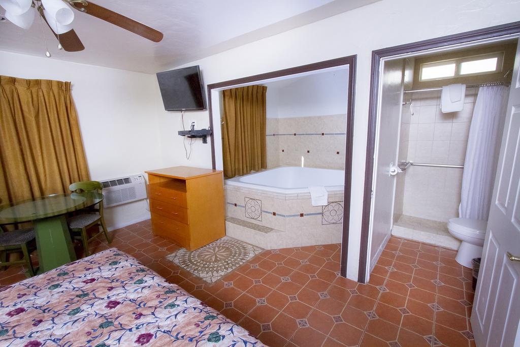 Mission Bell Motel Вентура Экстерьер фото